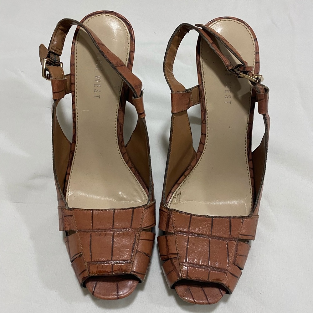 Nine West Light Brown Slingback Heels. Size 6 1/2.